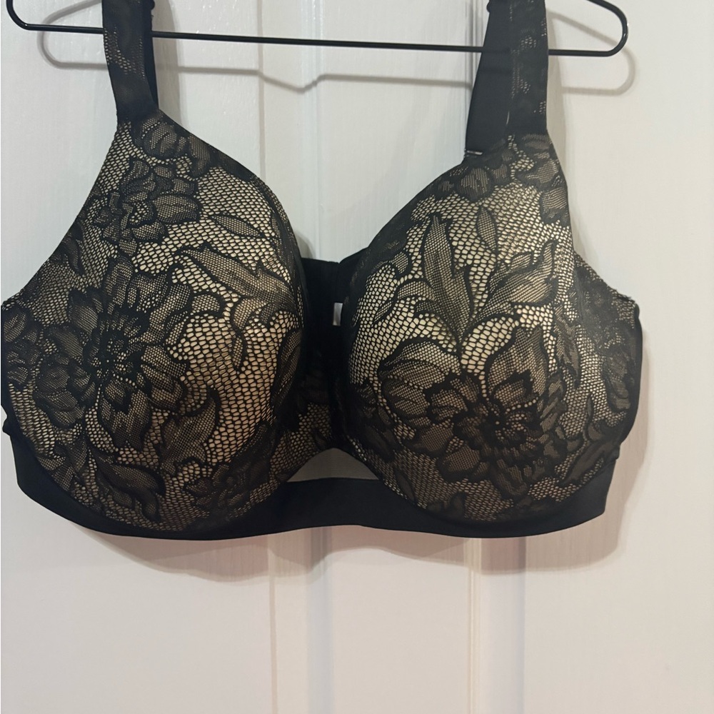 Cacique Black and Cream Floral Lace Bra